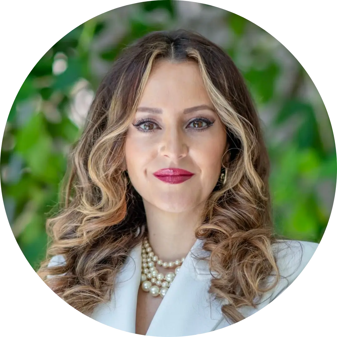 Ana Larrea-Albert, Executive Coach